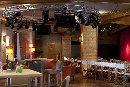 アルティテューデ レ ザルク 2000 Les Arcs (Savoie)